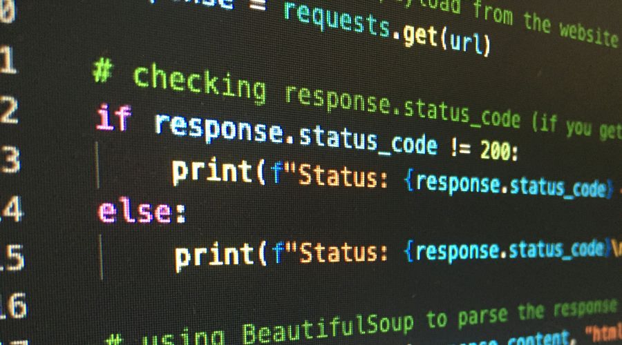 Edytor Pythona online uruchamiający kod w przeglądarce, także na telefonie